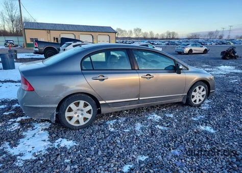 2008 Honda Civic Lx z USA, uszkodzony, nr VIN 1HGFA16588L071667